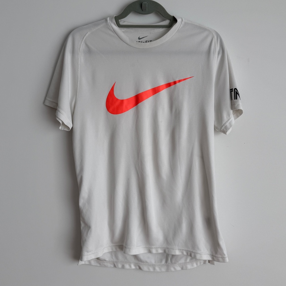 Nike White Short-Sleeve Training Tee with Bright Red Swoosh